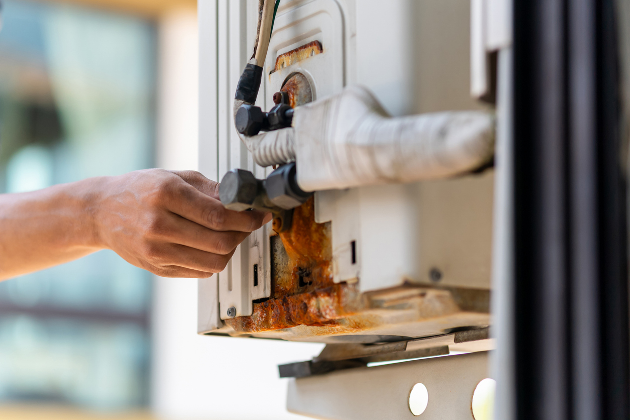 Refrigerant Leak Detection: Thermal Conductivity vs. NDIR Sensors